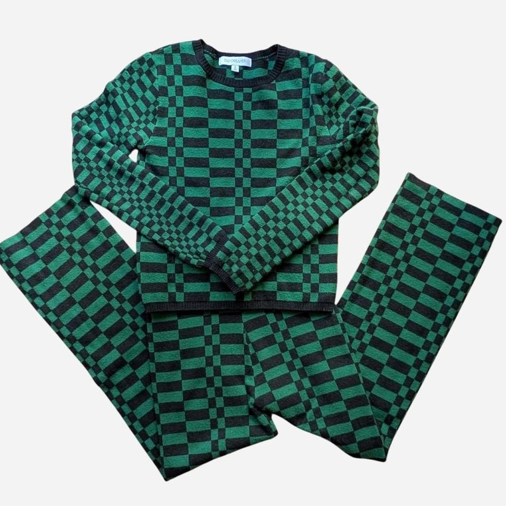 Daydreamer Green and Black Checkered Set